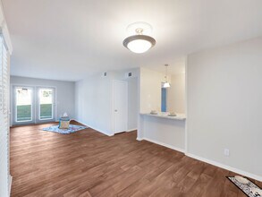Riverside North Apartment Homes in Chattanooga, TN - Building Photo - Building Photo