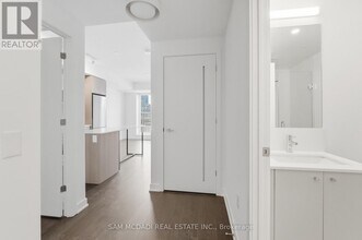 30 Dreamers Wy in Toronto, ON - Building Photo - Building Photo