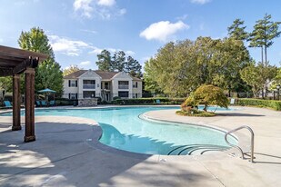 EVERGREEN COMMONS in Union City, GA - Building Photo