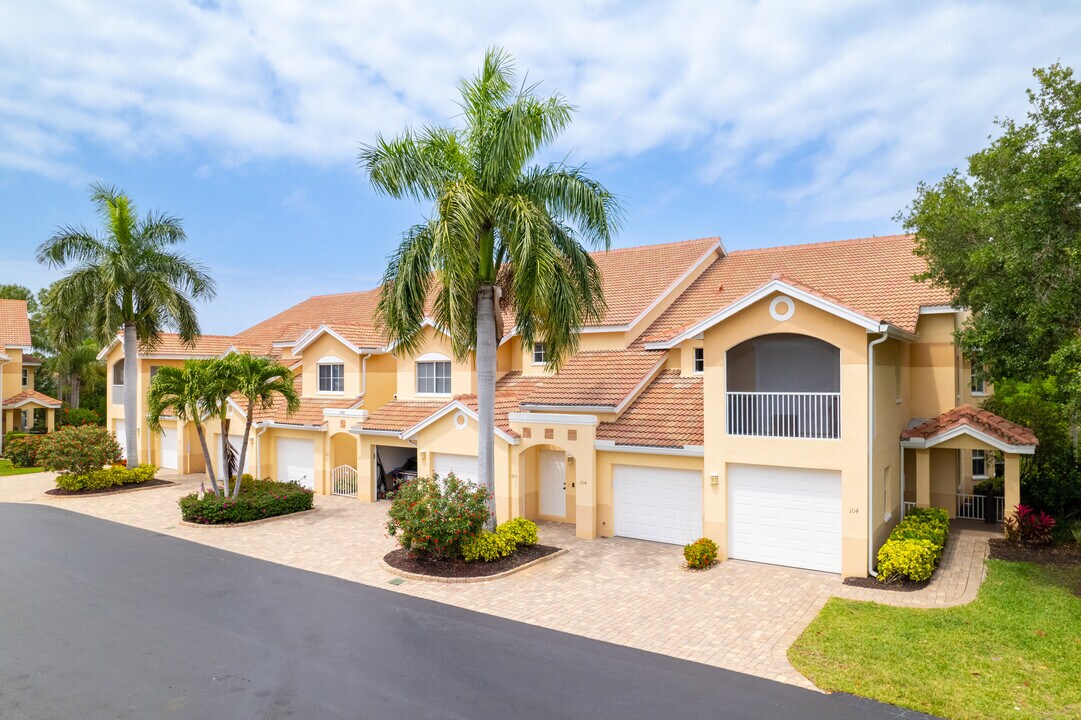 Carriage Homes At Woods Edge Condominiums in Bonita Springs, FL - Building Photo