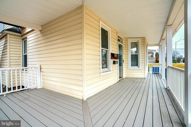 3807 Fleetwood Ave in Baltimore, MD - Building Photo - Building Photo