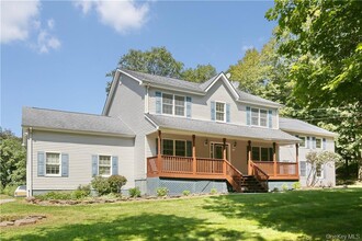 80 Old Quaker Hill Rd in Monroe, NY - Building Photo - Building Photo