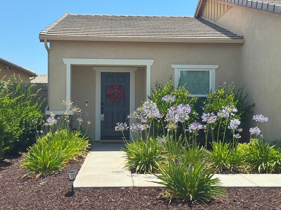 26423 Rediron Ct in Menifee, CA - Building Photo