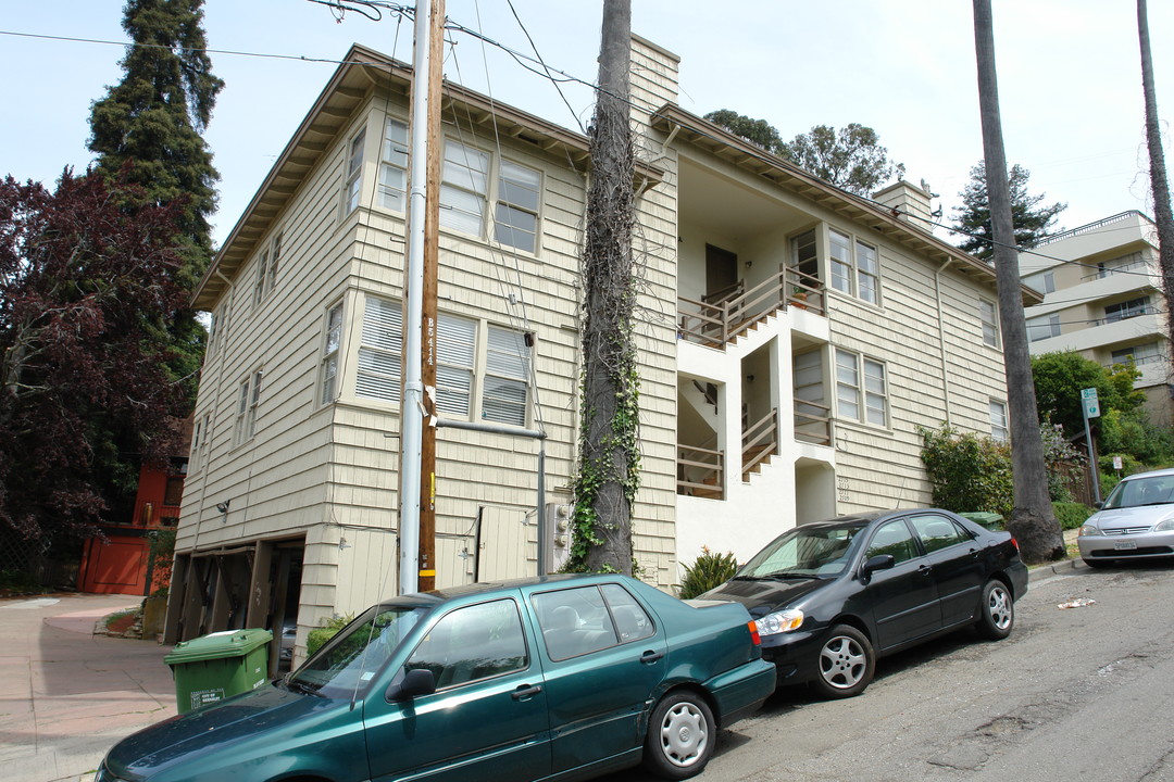 2709-2715 Ridge Rd in Berkeley, CA - Foto de edificio