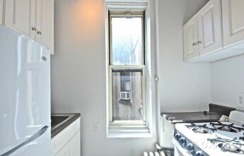 316 Mott St-Unit -2-F in New York, NY - Building Photo - Building Photo