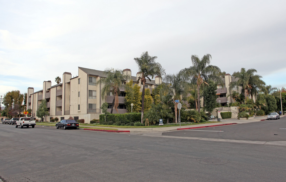 Terramar Apartments in Winnetka, CA - Building Photo