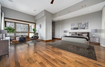 707 W Junior Ter, Unit 12PH in Chicago, IL - Building Photo - Building Photo