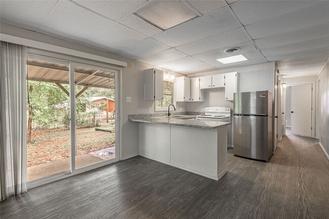 property at 299 Pine Harbor Dr