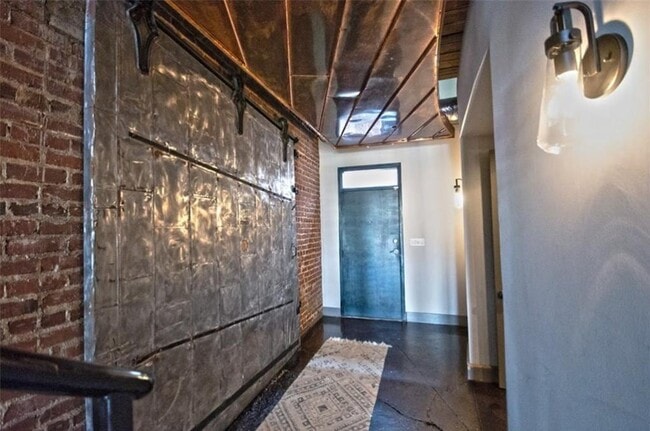 320 Peters St SW in Atlanta, GA - Building Photo - Building Photo