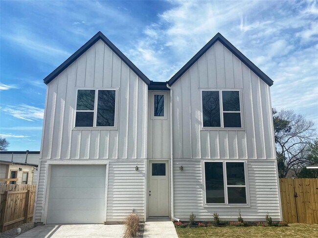 property at 1916 Webberville Rd