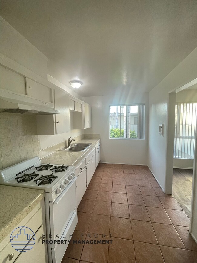 4217 Carlin Ave in Lynwood, CA - Building Photo - Building Photo