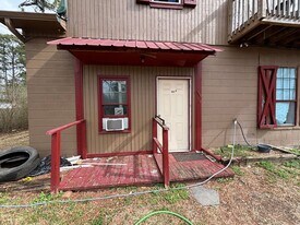 709 Atlanta Hwy in Rockmart, GA - Building Photo