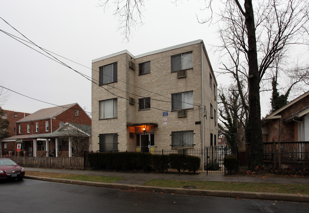 Wilson Apartments in Washington, DC - Building Photo