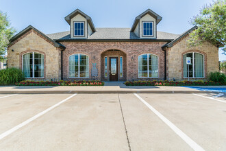 Bella Vita in Waxahachie, TX - Building Photo - Building Photo