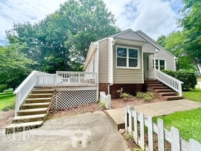 1121 E Gilbreath St in Graham, NC - Building Photo - Building Photo