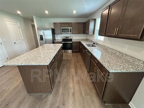 812 Brook Bawn Rd in Wendell, NC - Building Photo - Building Photo
