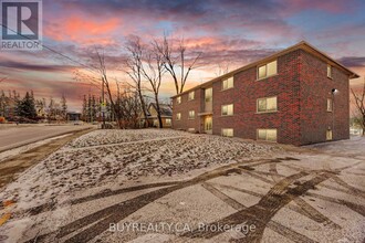 308 Prospect St in Newmarket, ON - Building Photo - Building Photo