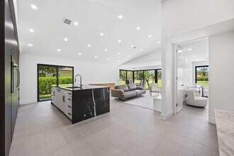 6878 Touchstone Cir in West Palm Beach, FL - Building Photo - Building Photo