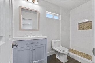 3300 Wisconsin Ave in South Gate, CA - Foto de edificio - Building Photo