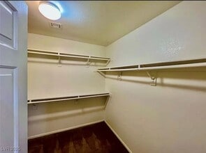 2455 Silver Sunrise Ln in Henderson, NV - Building Photo - Building Photo