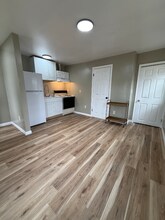 2504 Miner St-Unit -3 in Fort Wayne, IN - Building Photo - Building Photo