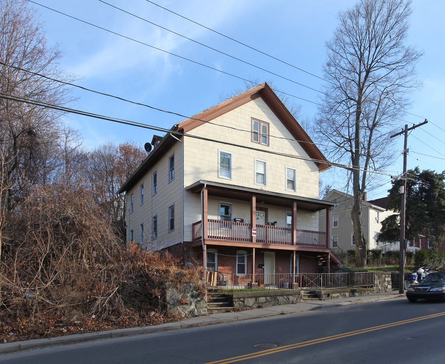 453 Baldwin St in Waterbury, CT - Building Photo