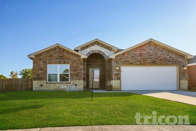 property at 1002 Woodcrest Dr