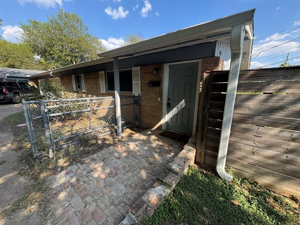 1308 E 52nd St in Austin, TX - Building Photo