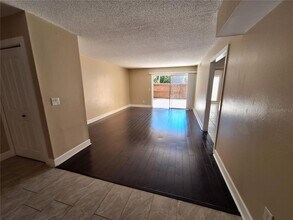3455 Clark Rd in Sarasota, FL - Building Photo - Building Photo