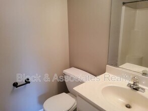 532 Scholastic Ct in Winston-Salem, NC - Building Photo - Building Photo