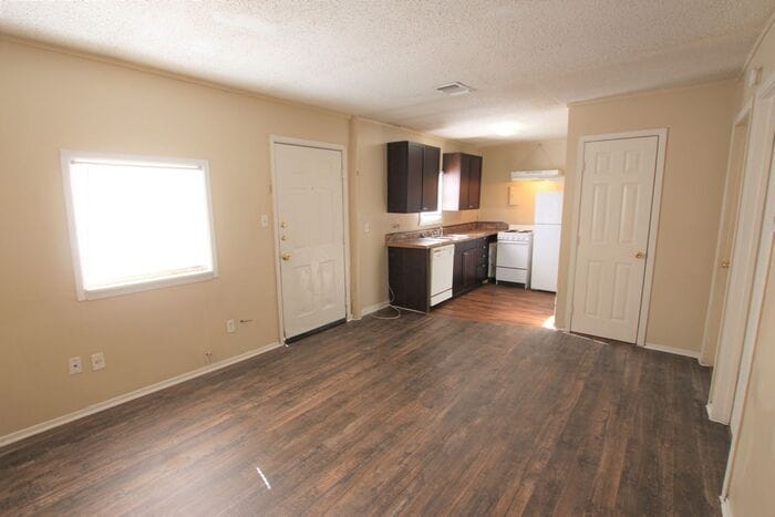 4229 Old Chandler Rd in Tyler, TX - Building Photo