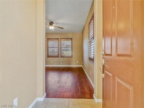 1541 Sagrada Ct in Henderson, NV - Foto de edificio - Building Photo