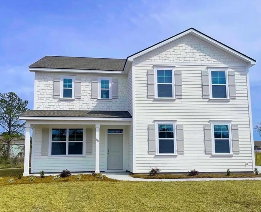 337 Logging Hl Dr in Richmond Hill, GA - Building Photo