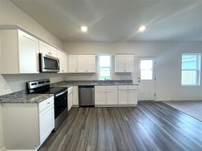 701 Redfish Ln in Hutto, TX - Building Photo - Building Photo