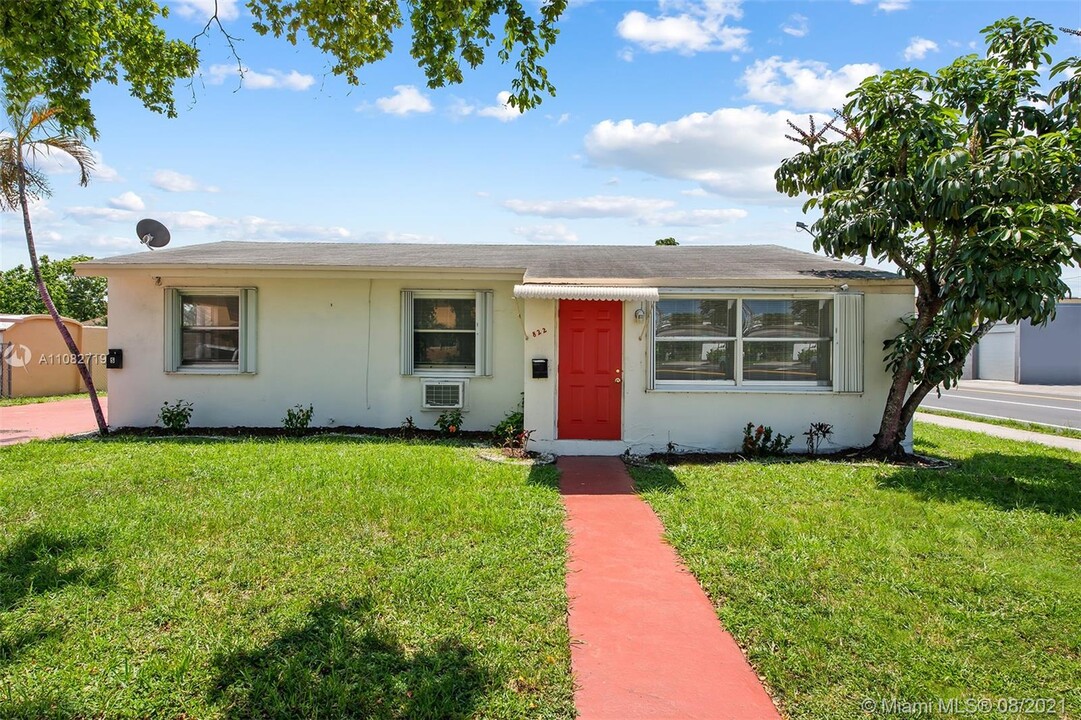 822 N 20th Ave-Unit -1 in Hollywood, FL - Foto de edificio
