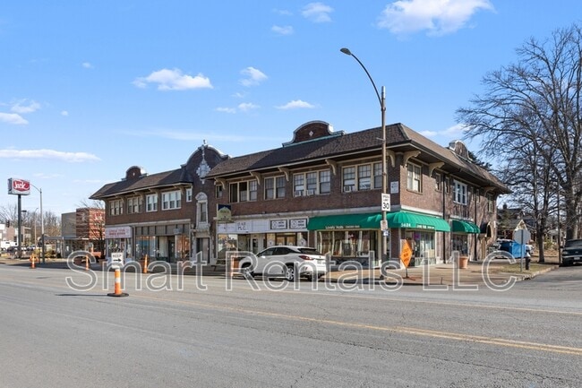 property at 5618 S Grand Blvd