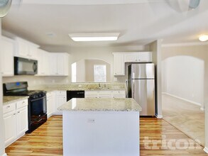 2737 Trellis Oaks Dr SW in Marietta, GA - Building Photo - Building Photo