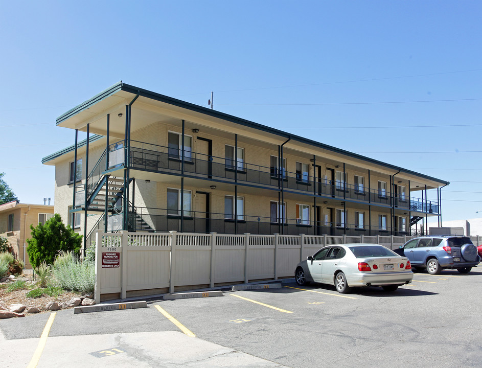 Asbury Arms Apartments in Denver, CO - Building Photo