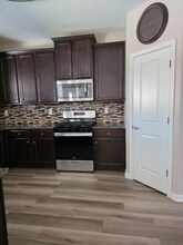 5028 Manning Dr in Douglasville, GA - Foto de edificio - Building Photo