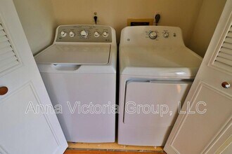 229 Red Jade Dr in Upper Marlboro, MD - Foto de edificio - Building Photo