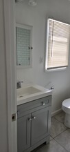 217 Seal Beach Blvd, Unit Apt. B in Seal Beach, CA - Building Photo - Building Photo