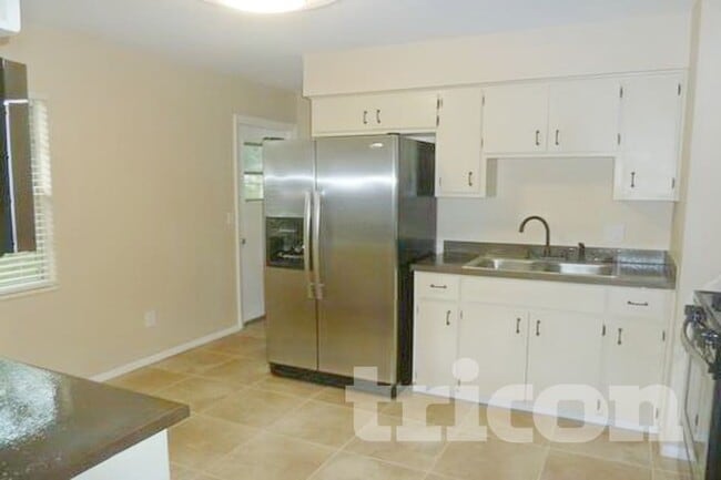 7649 Stratford Blvd in Orlando, FL - Foto de edificio - Building Photo