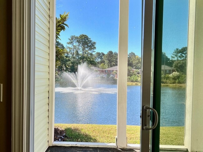 property at 110 Fountain Pointe Ln