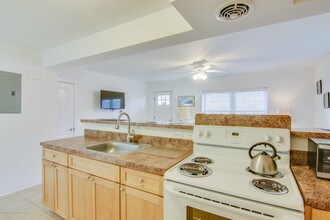 1488 Ocean Ave-Unit -8 in Sea Bright, NJ - Building Photo - Building Photo