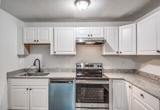 2735 Brentwood Cove in Horn Lake, MS - Building Photo - Building Photo