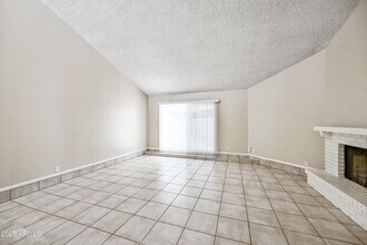 7725 E Rovey Ave in Scottsdale, AZ - Building Photo - Building Photo