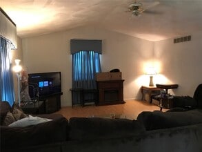 102 S Riebeling St in Columbia, IL - Building Photo - Building Photo