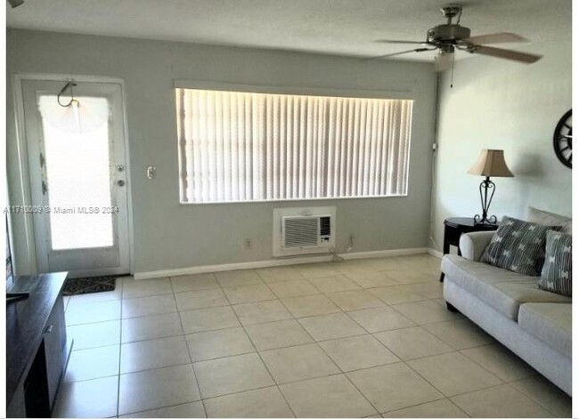 186 Cambridge H in West Palm Beach, FL - Building Photo - Building Photo