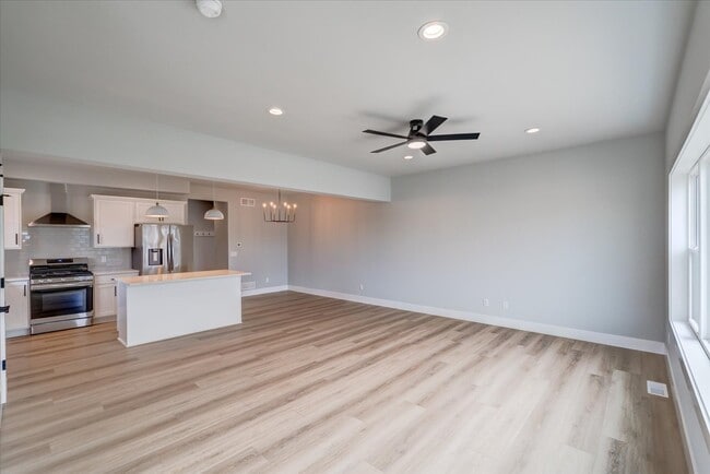 property at 4866 Suelo Rd