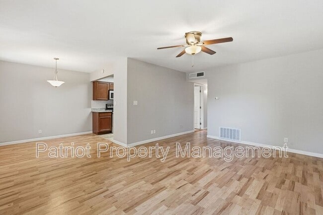 property at 1702 W Tuckey Ln